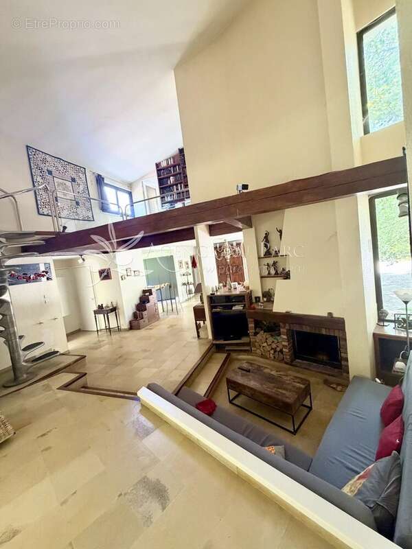 Maison à OPIO