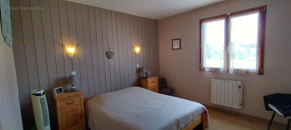 Maison à NEUREY-LES-LA-DEMIE