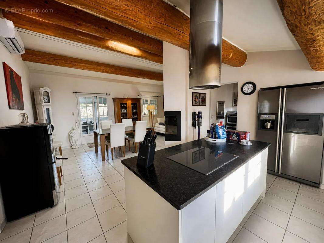 Maison de 9 pièces de 240 m² dans environnement privilégié - photo 8