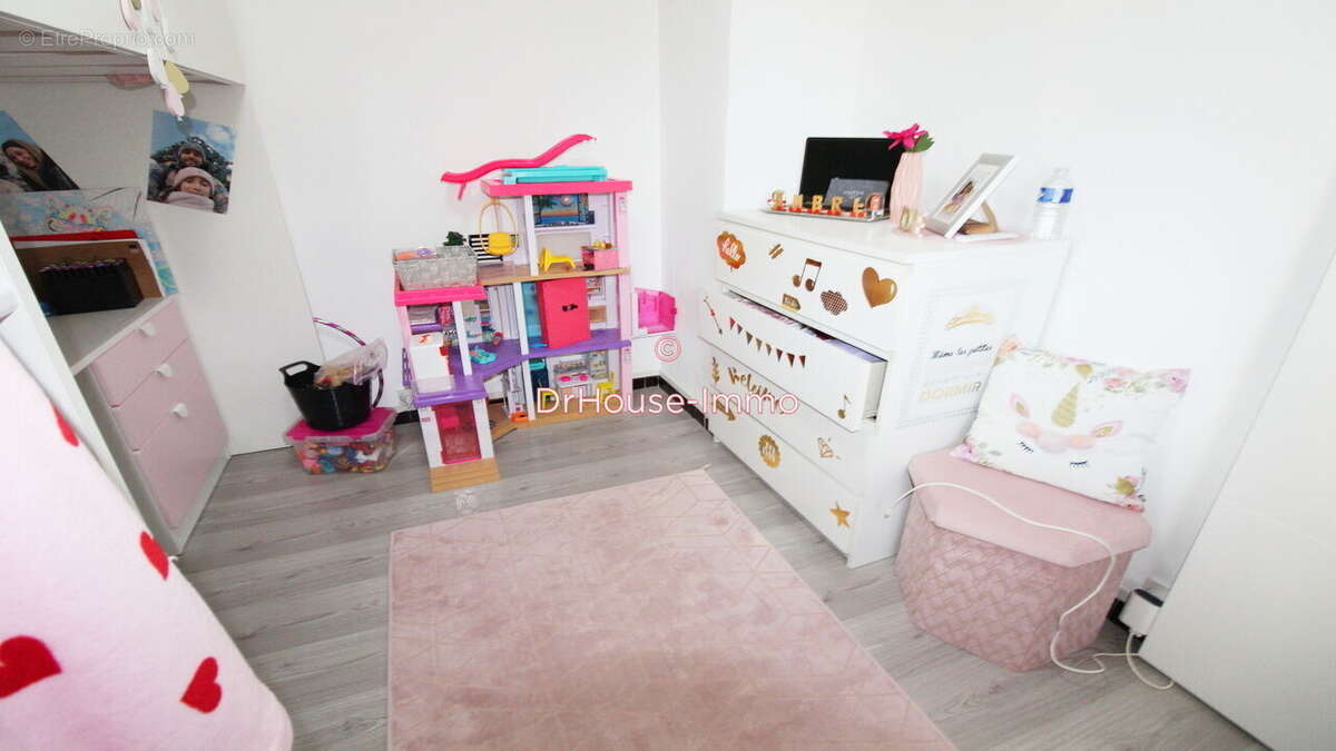 Appartement à MARSEILLE-3E