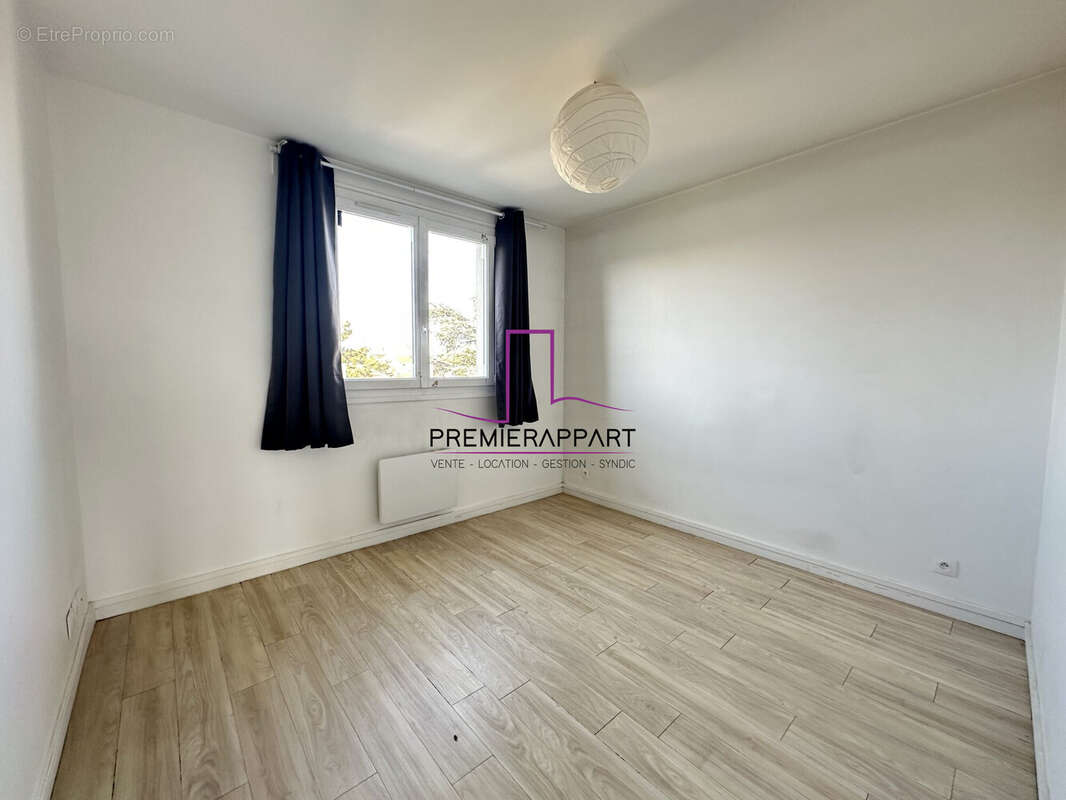 Appartement à HOUILLES