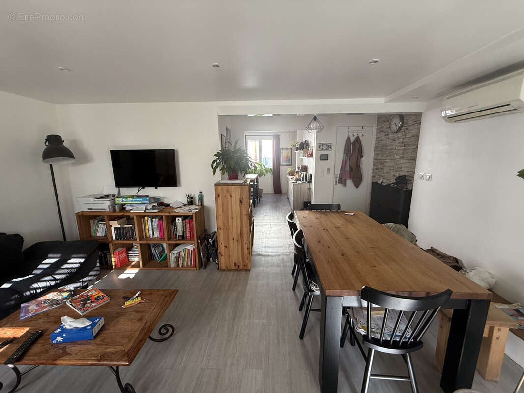 Maison à MONTPEYROUX