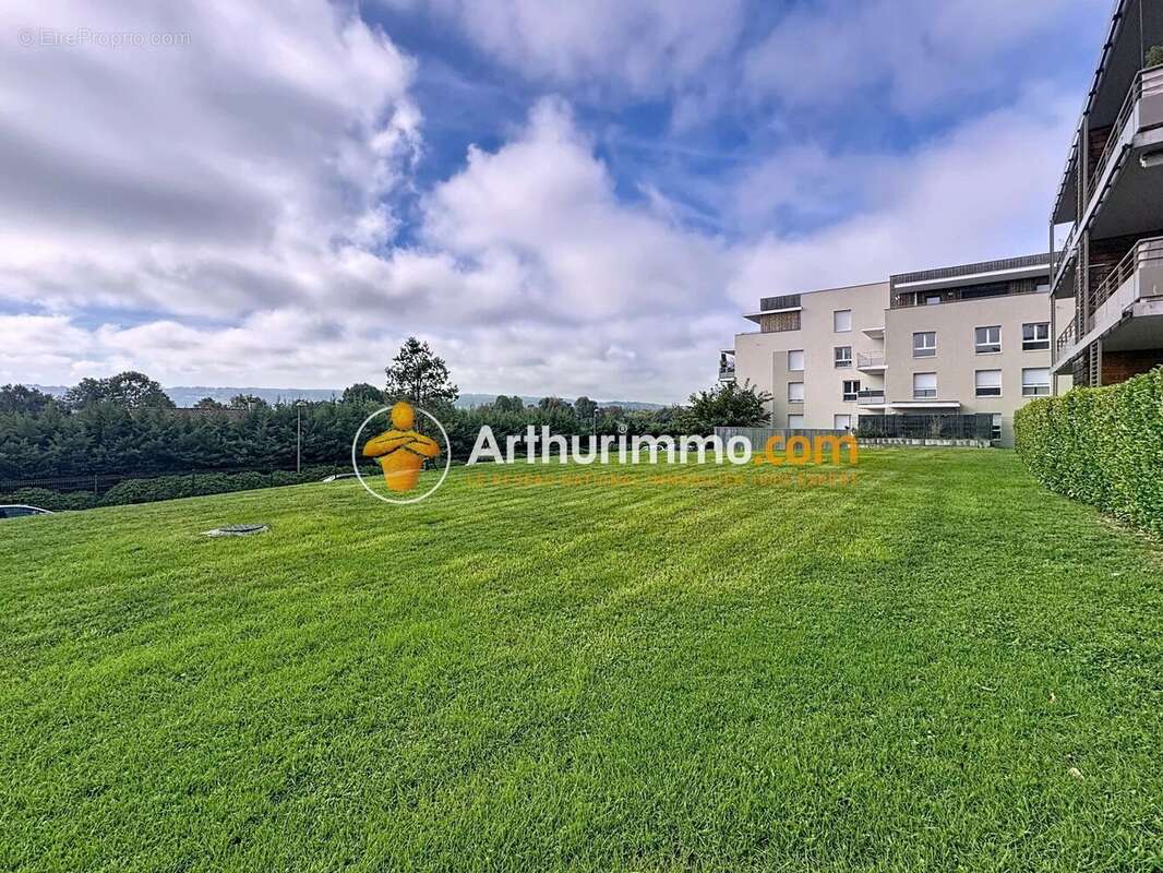 Appartement à L&#039;ISLE-D&#039;ABEAU