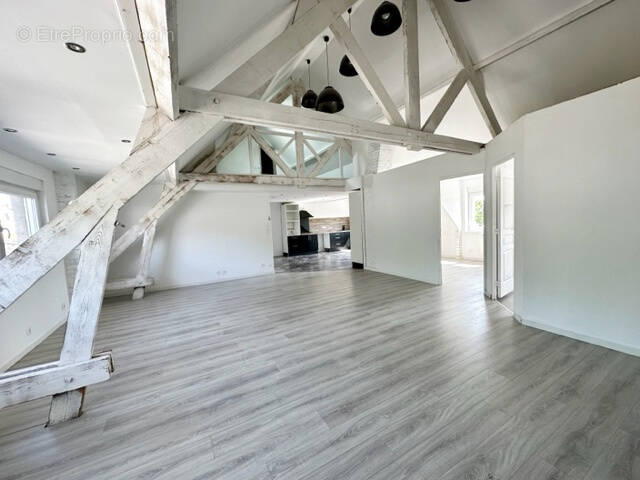 Appartement 3 chambres avec mezzanine option possible d'un garage - photo 1