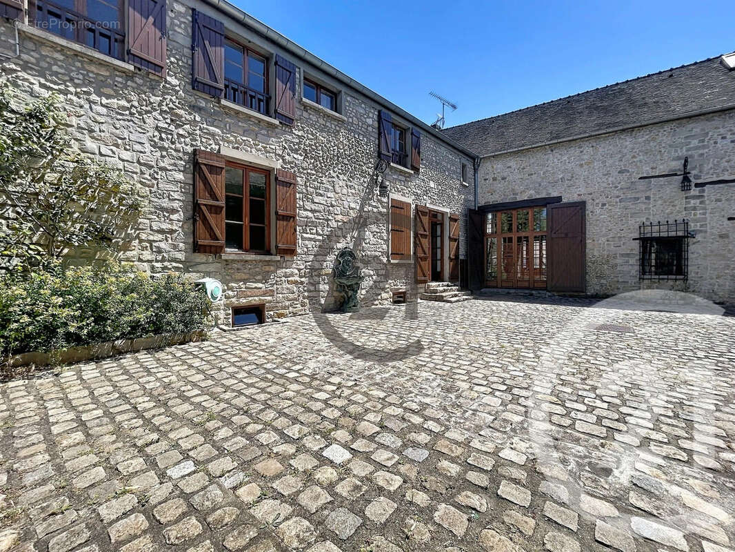 Maison 445 m² à Ury  - photo 42