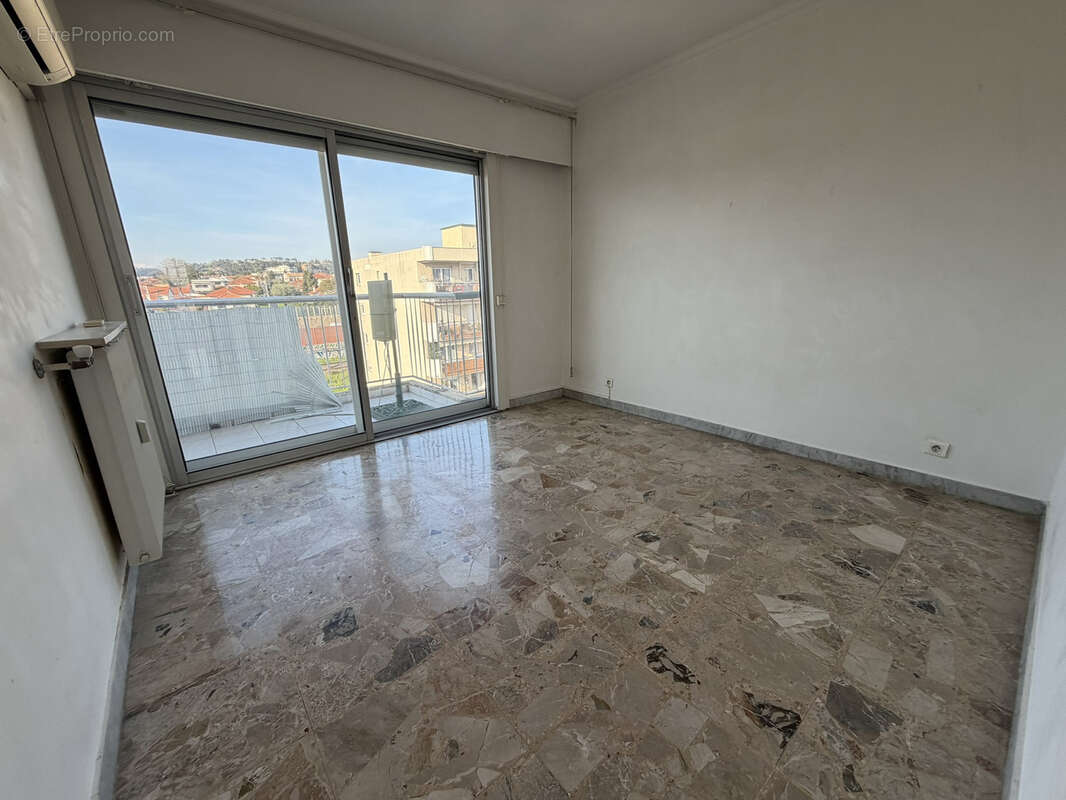 Appartement à CAGNES-SUR-MER