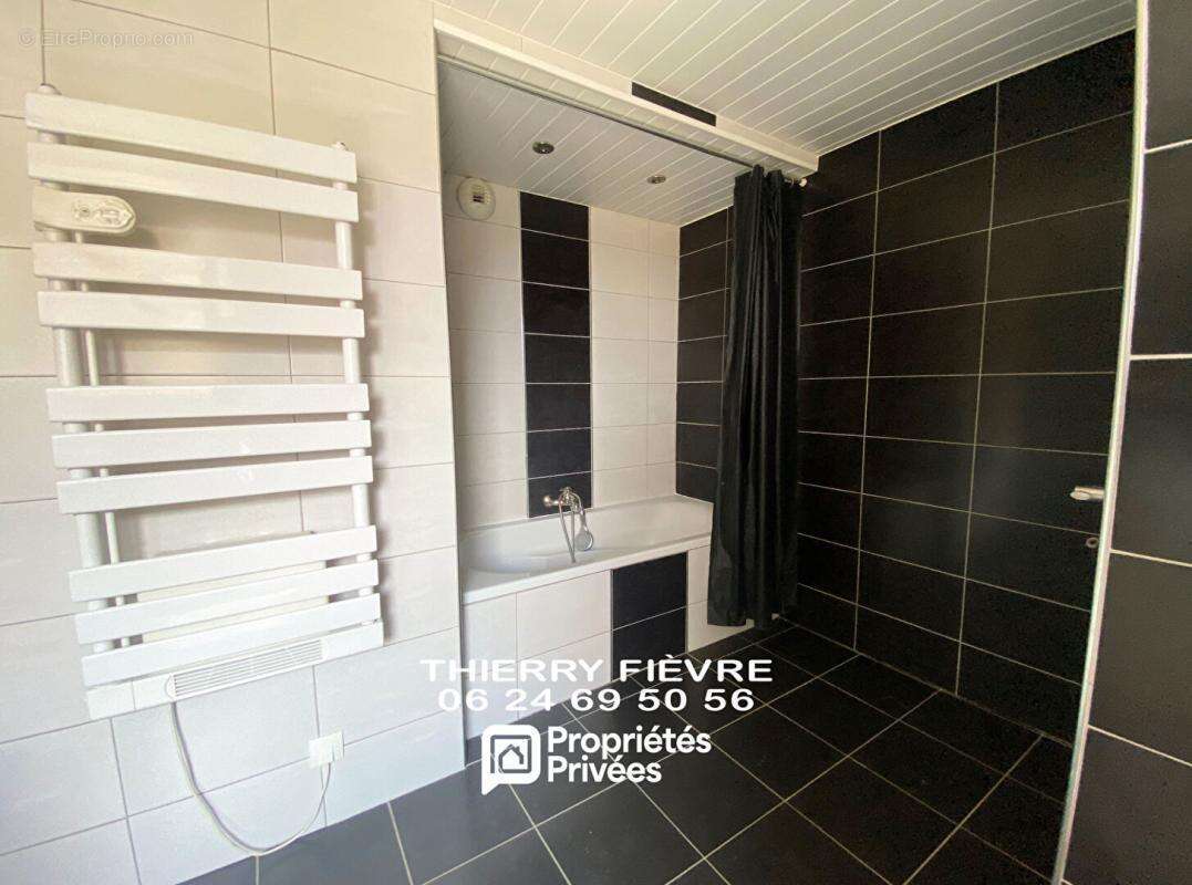 A vendre curçay sur dive - ensemble immobilier  rénové et à rénover sur 1500 m2  de terrain - photo 10