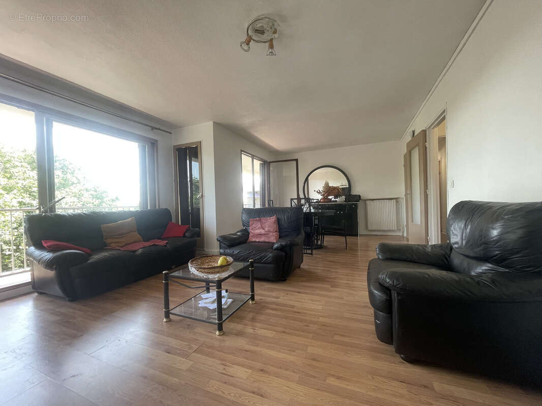 Appartement à TREMBLAY-EN-FRANCE