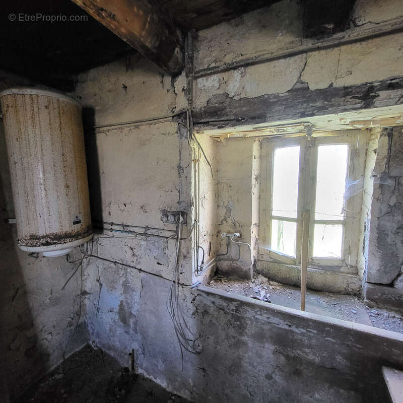 Maison en pierres avec ancienne grange - photo 25
