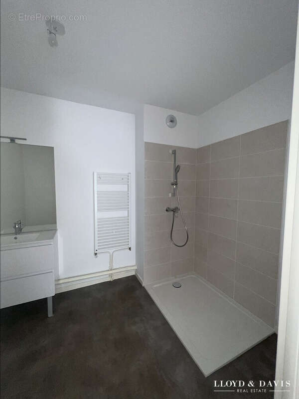 Appartement 69 m² à Poitiers  - photo 4