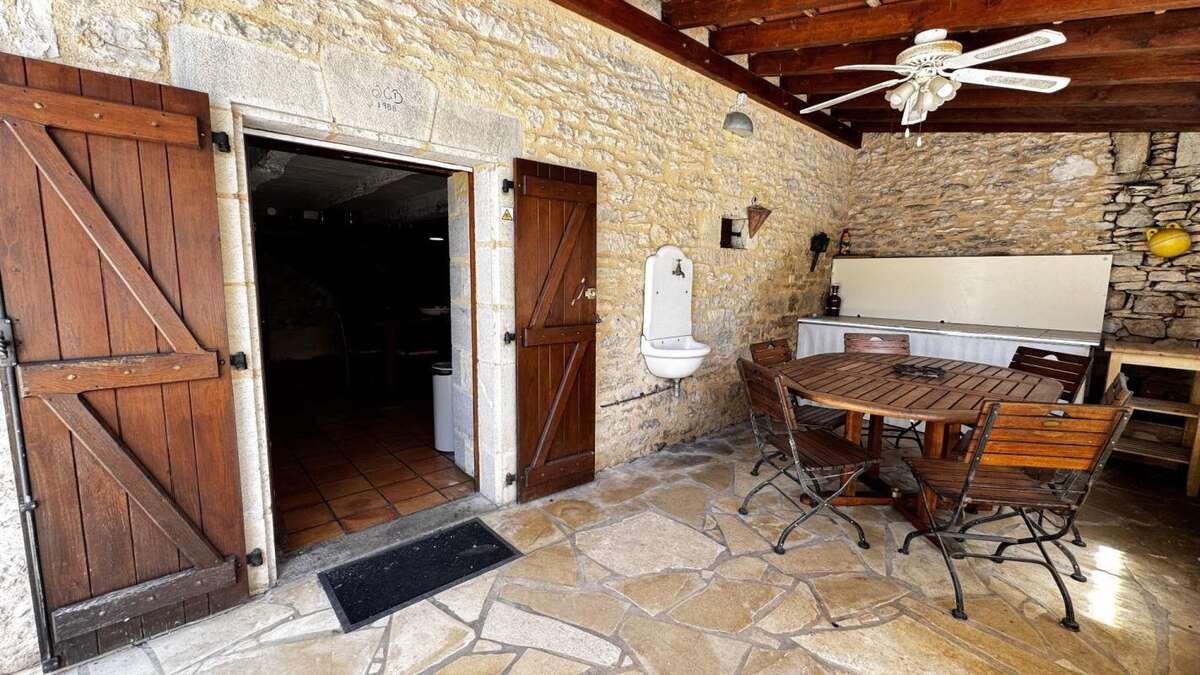 Maison à QUISSAC