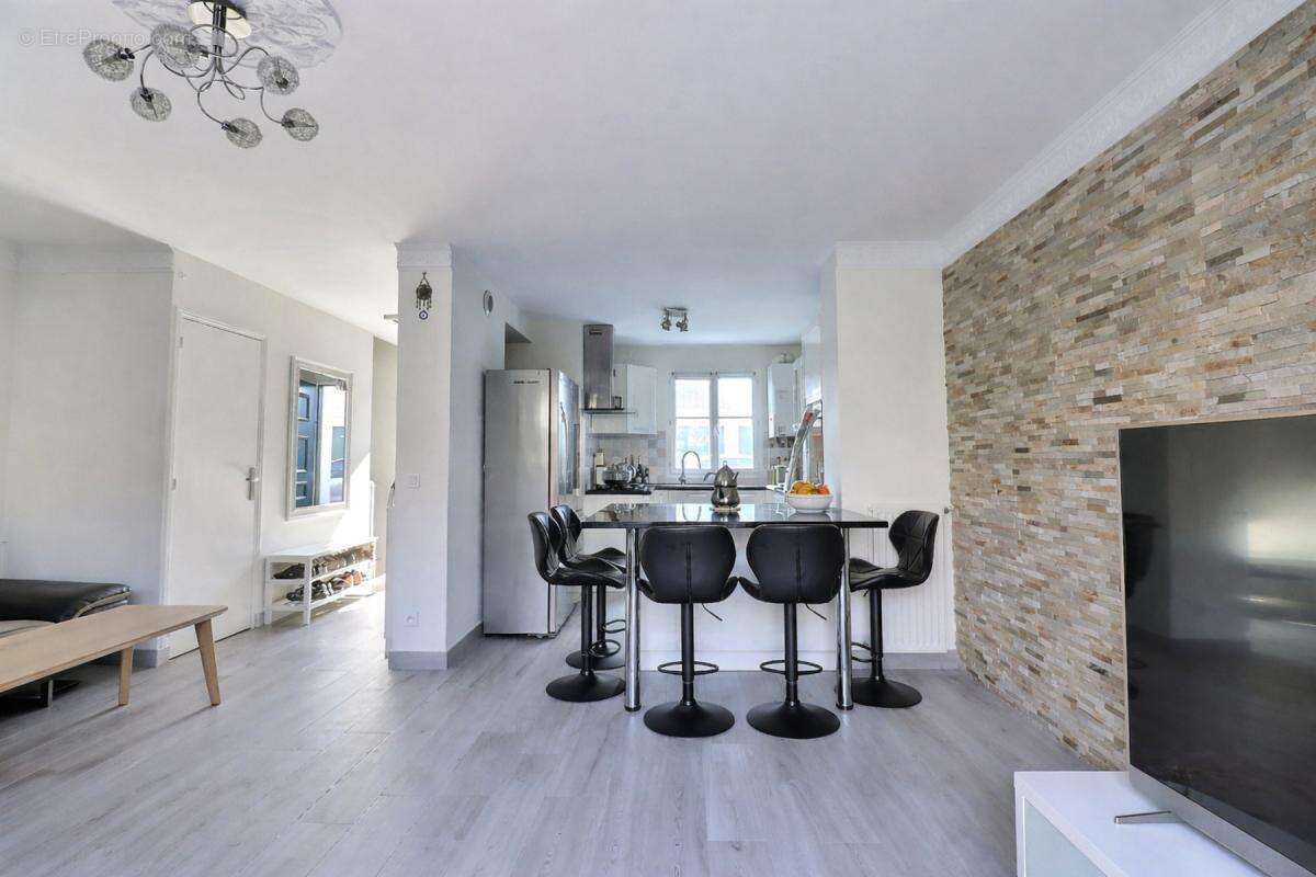 Maison à CARRIERES-SOUS-POISSY