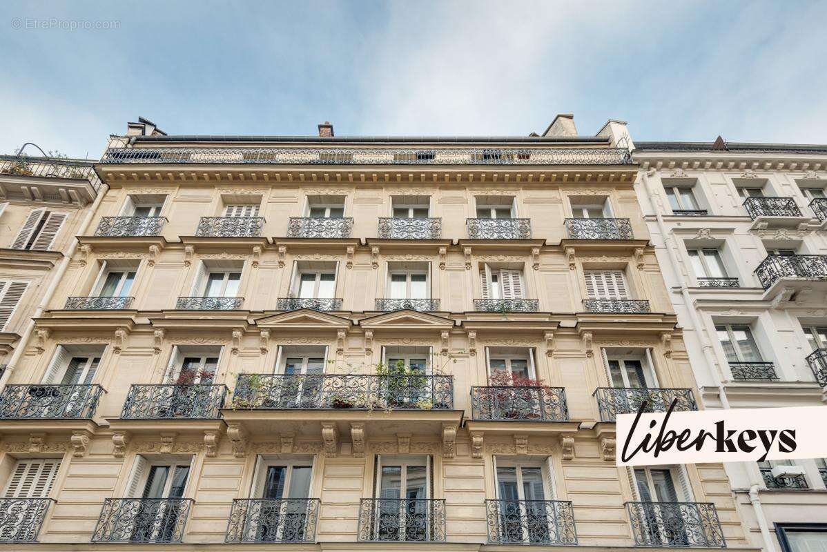 Appartement à PARIS-9E