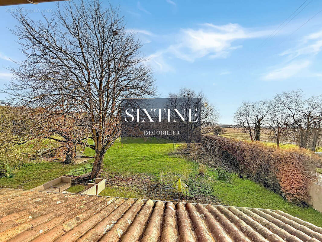 Maison à VILLE-SOUS-ANJOU