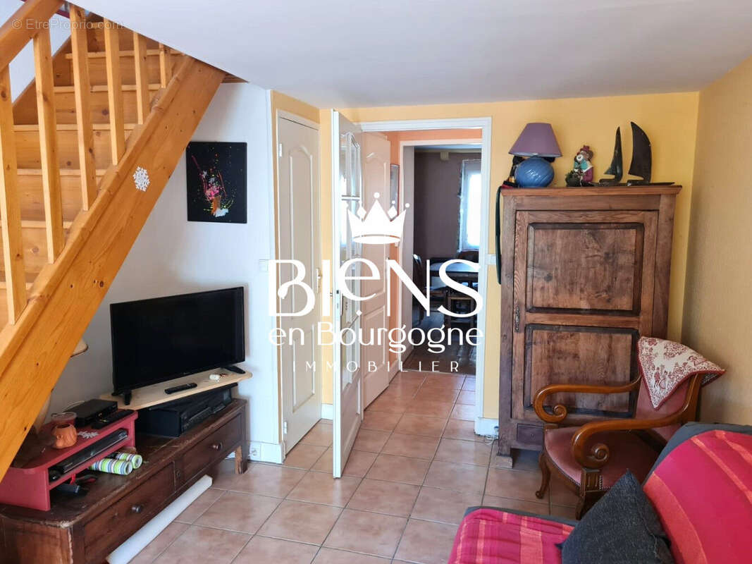 Maison à VAUCHIGNON