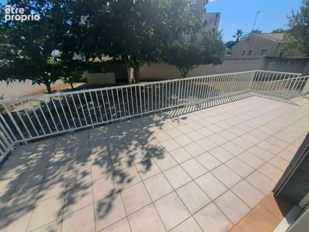 LE GRAU D'AGDE - Maison de plain-pied sur un grand terrain - photo 4