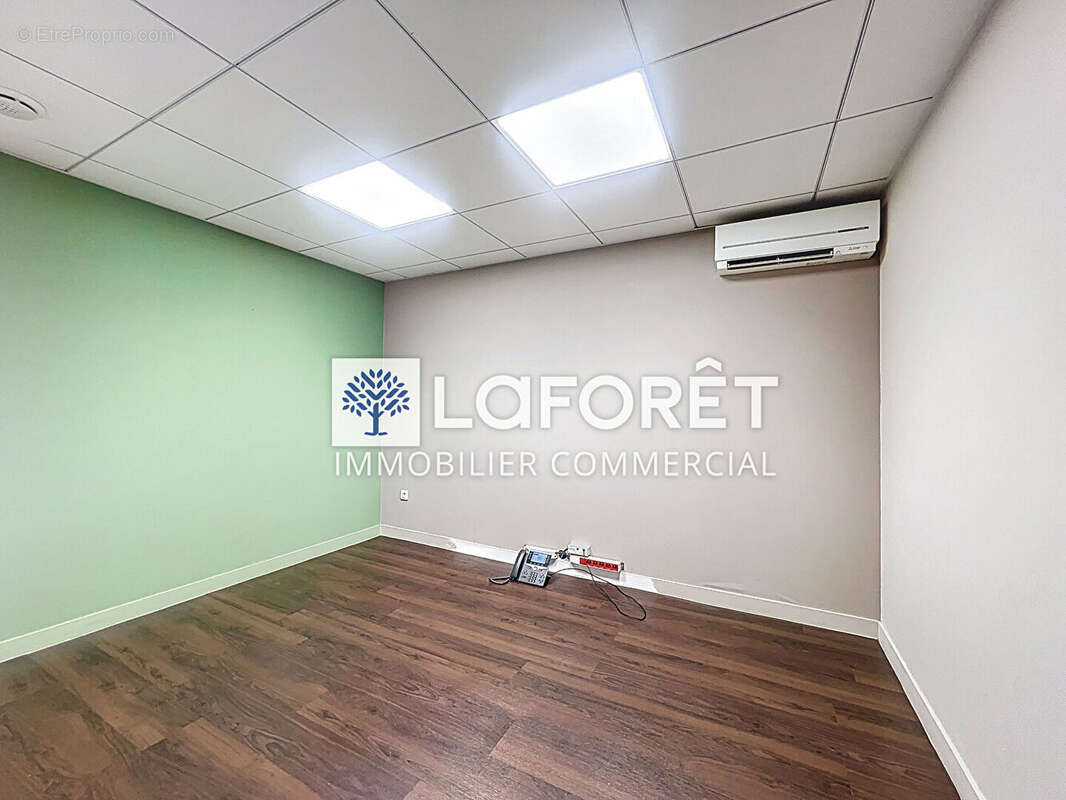 Immeuble 7 logements local commercial parking jardin Parthenay - photo 31