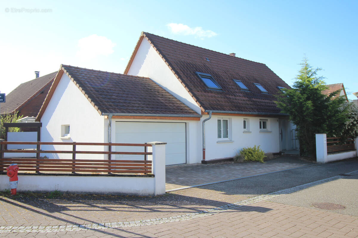 Maison à OBERMODERN-ZUTZENDORF