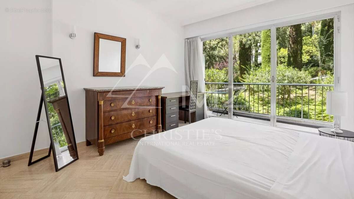 Appartement a fort potentiel dans le quartier prisé de la Californie - photo 5