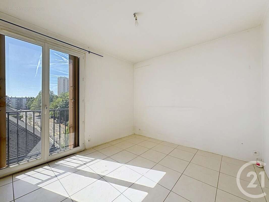 Appartement à MONTEREAU-FAULT-YONNE