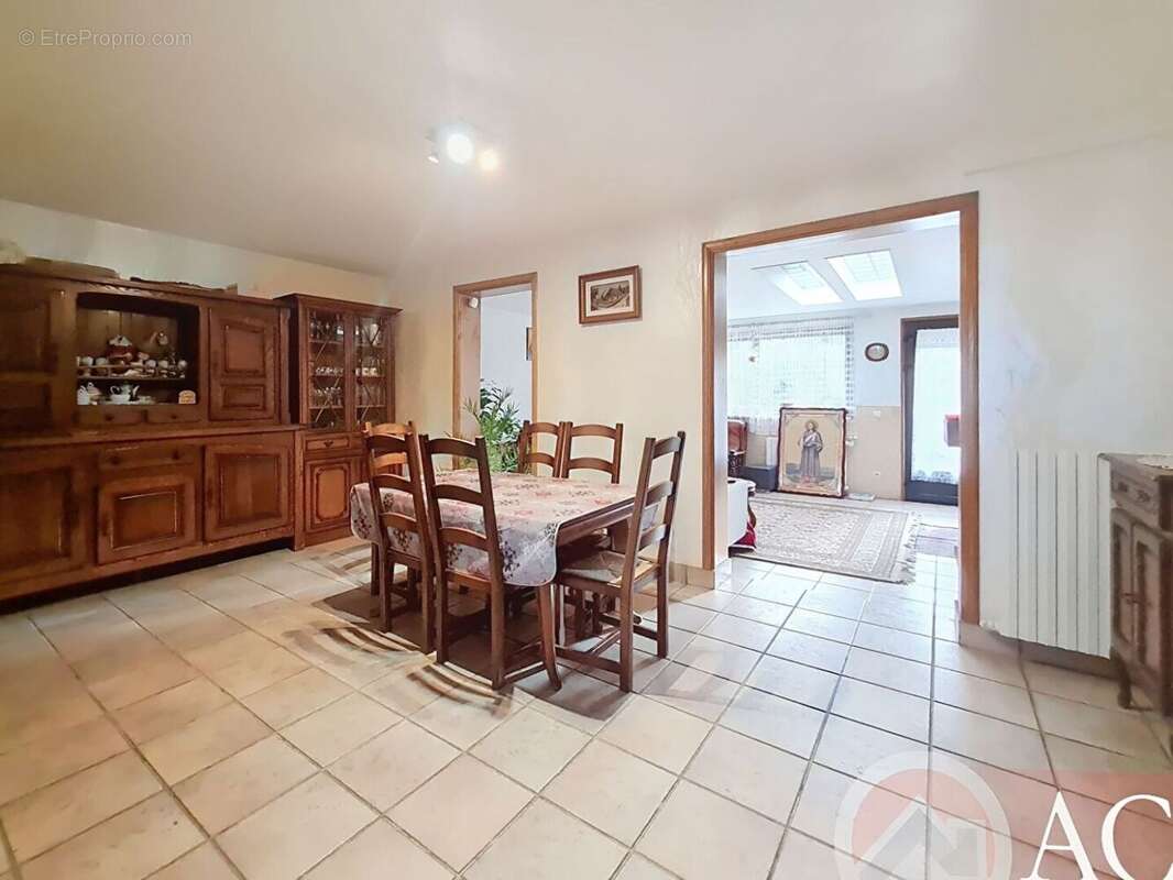 57621098c.jpg - Maison à MONTMAGNY