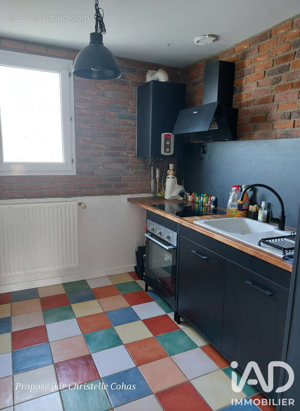 Appartement 82 m² à Ecouflant  - photo 4