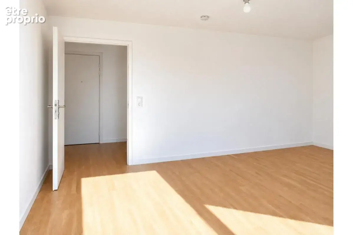 Appartement T4 de 82m² à Île-Saint-Denis - photo 4