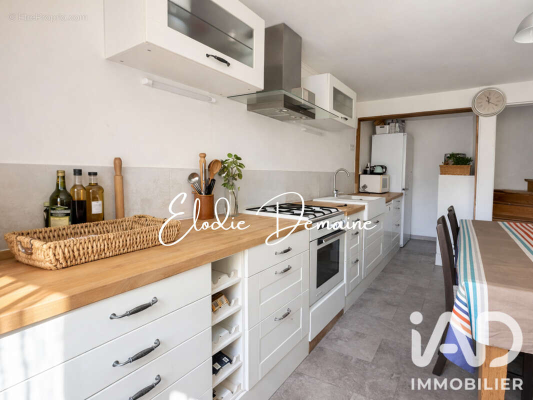 Maison 111 m² à Livilliers  - photo 3
