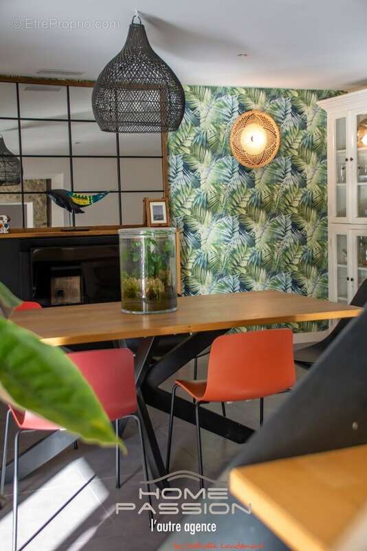 Maison à MORNAC-SUR-SEUDRE