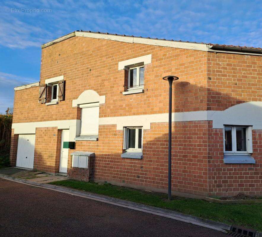 Maison à COURCELLES-LES-LENS