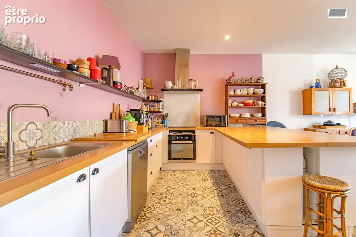 Toulon centre - tres bel appartement renove 3 chambres - photo 11