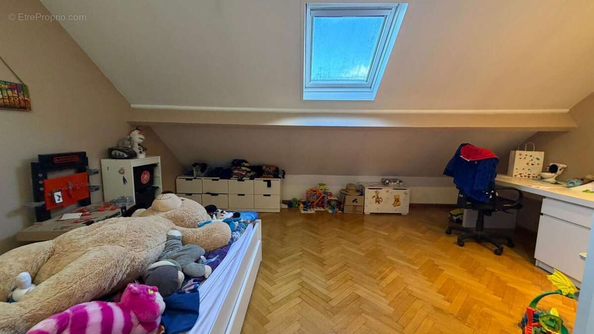 Maison à NEUILLY-SUR-MARNE