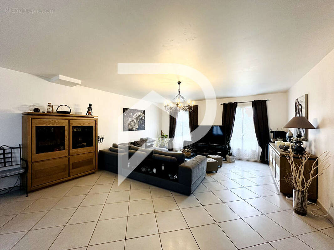 Maison à LE PLESSIS-HEBERT