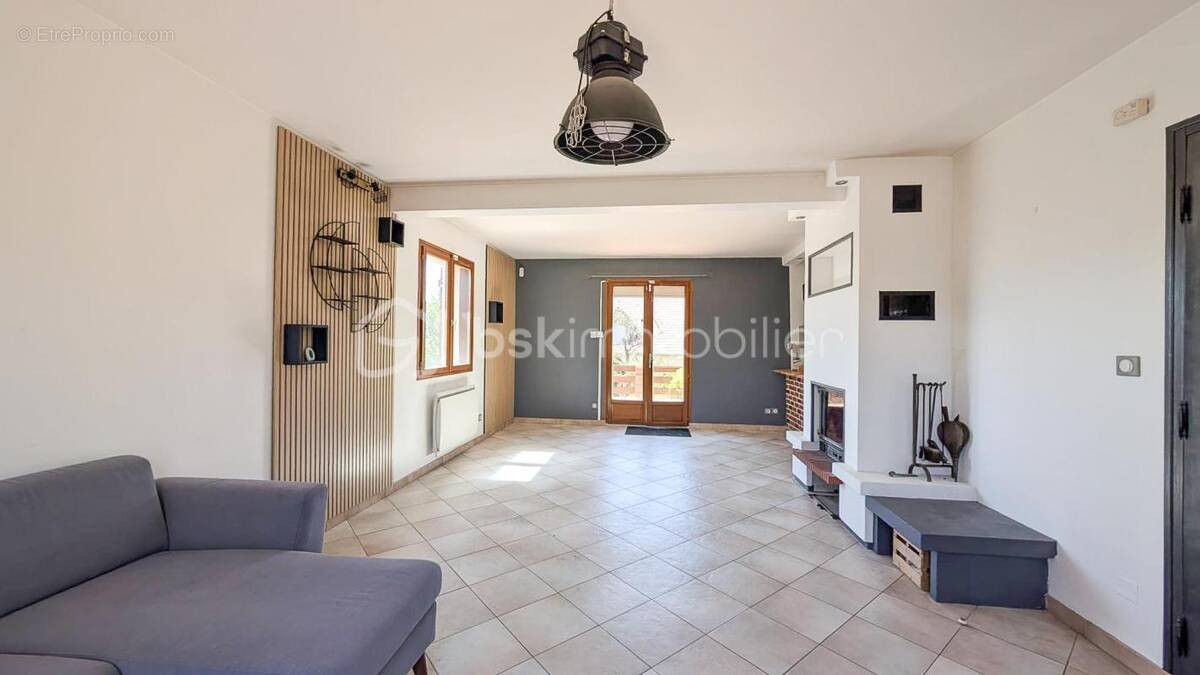 Maison à BALLAINVILLIERS