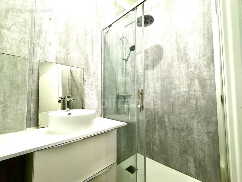 Appartement à FOURAS