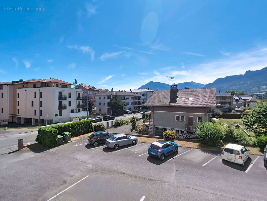 Appartement à LA ROCHE-SUR-FORON