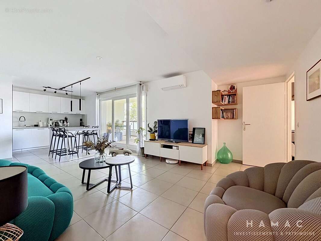 Appartement à LA MULATIERE
