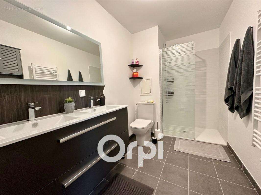 Appartement à CROLLES