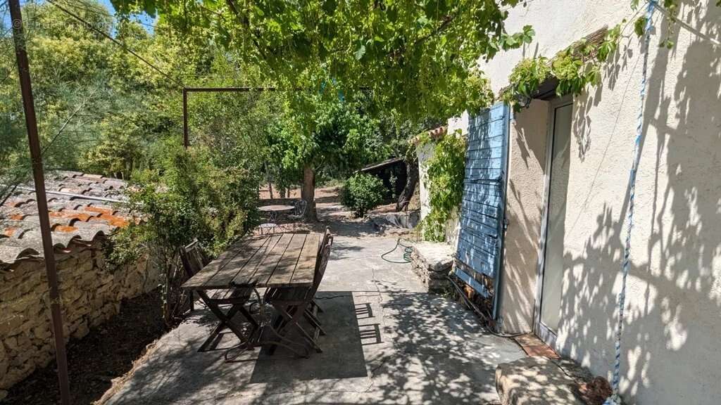 COTIGNAC Maison ancienne sur 4.862m² - photo 23