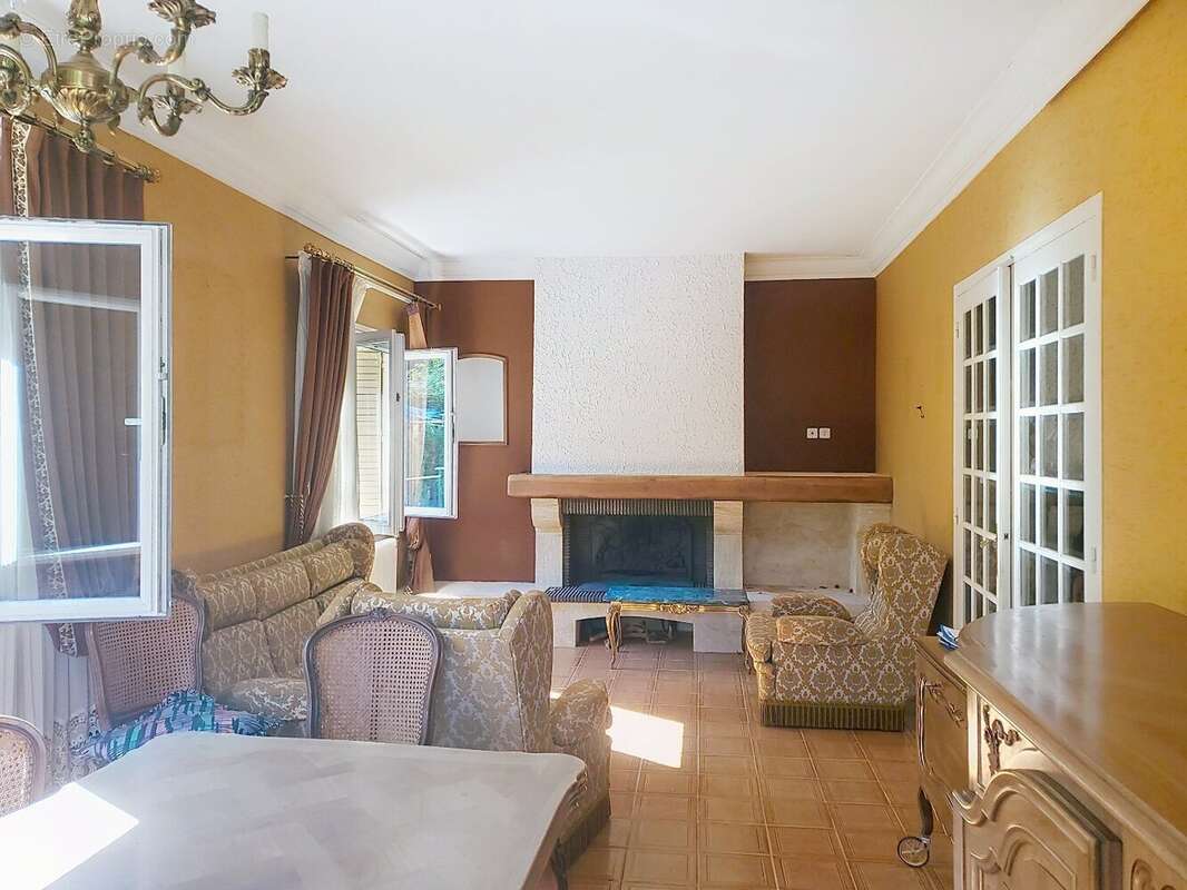 Maison à LAMALOU-LES-BAINS