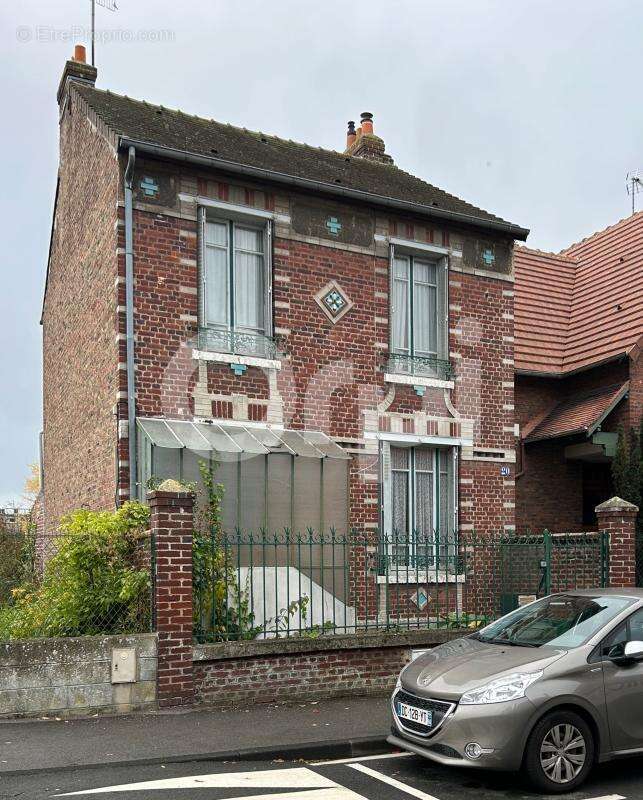 Maison à COMPIEGNE