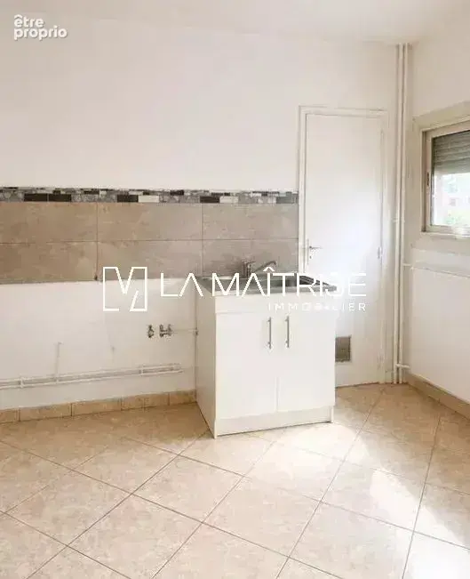 Appartement 4 pièces 72 m² à vendre à Marseille-15e (13015) - photo 4