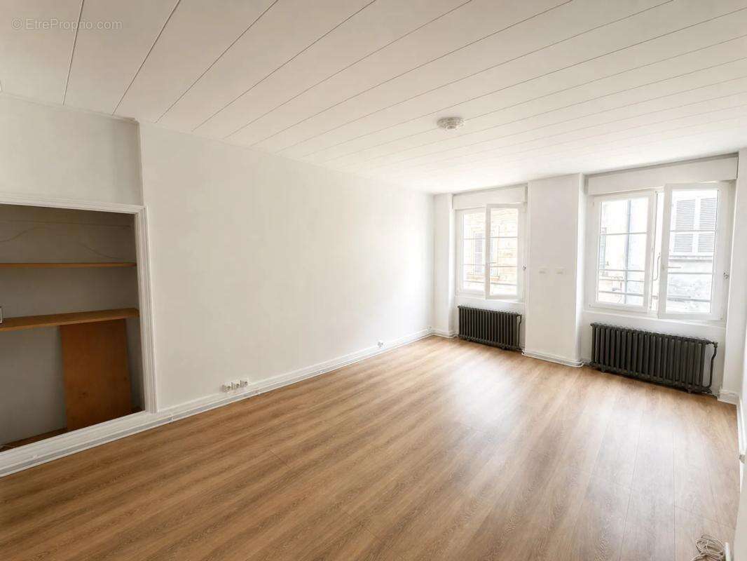 Appartement 1 pièce de 36 m² à Louvres - photo 3