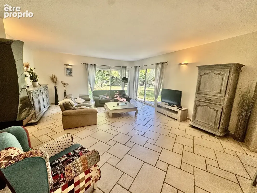 Maison contemporaine 200 m2 sur 2687 M2 de terrain clos - photo 7