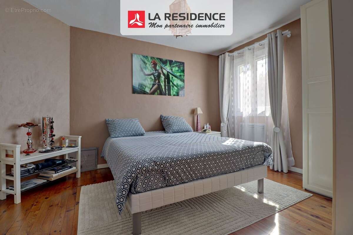 Maison 137 m² à Jouy-Le-Moutier  - photo 4