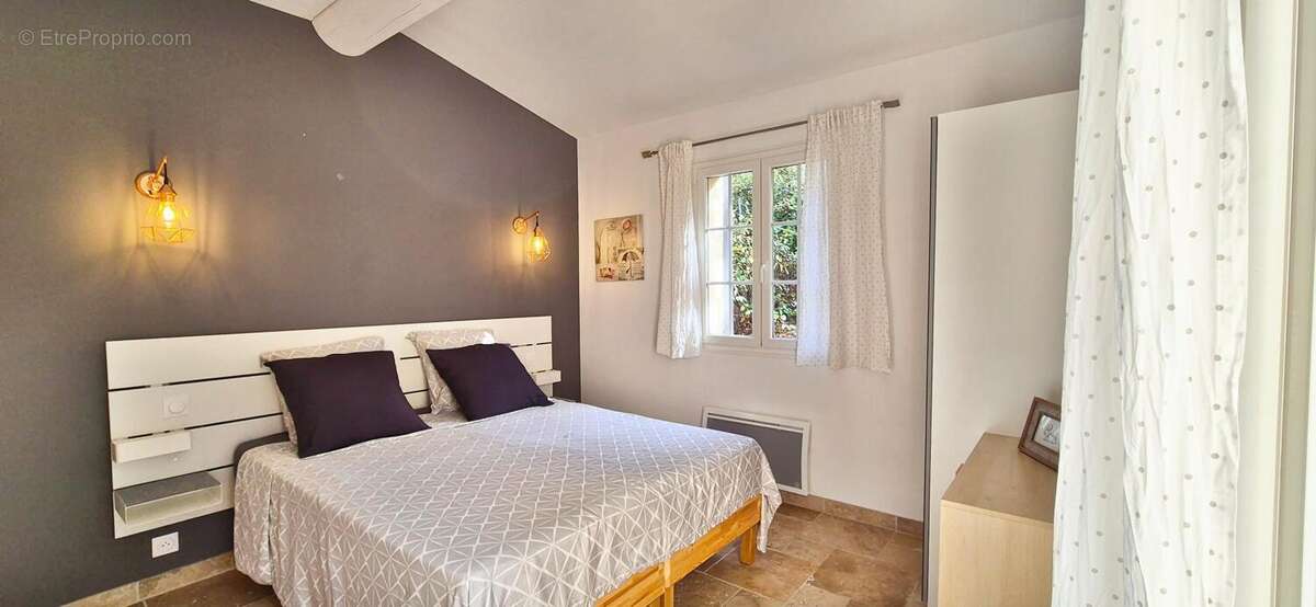 Photo 4 - Maison à LA BASTIDE-DES-JOURDANS