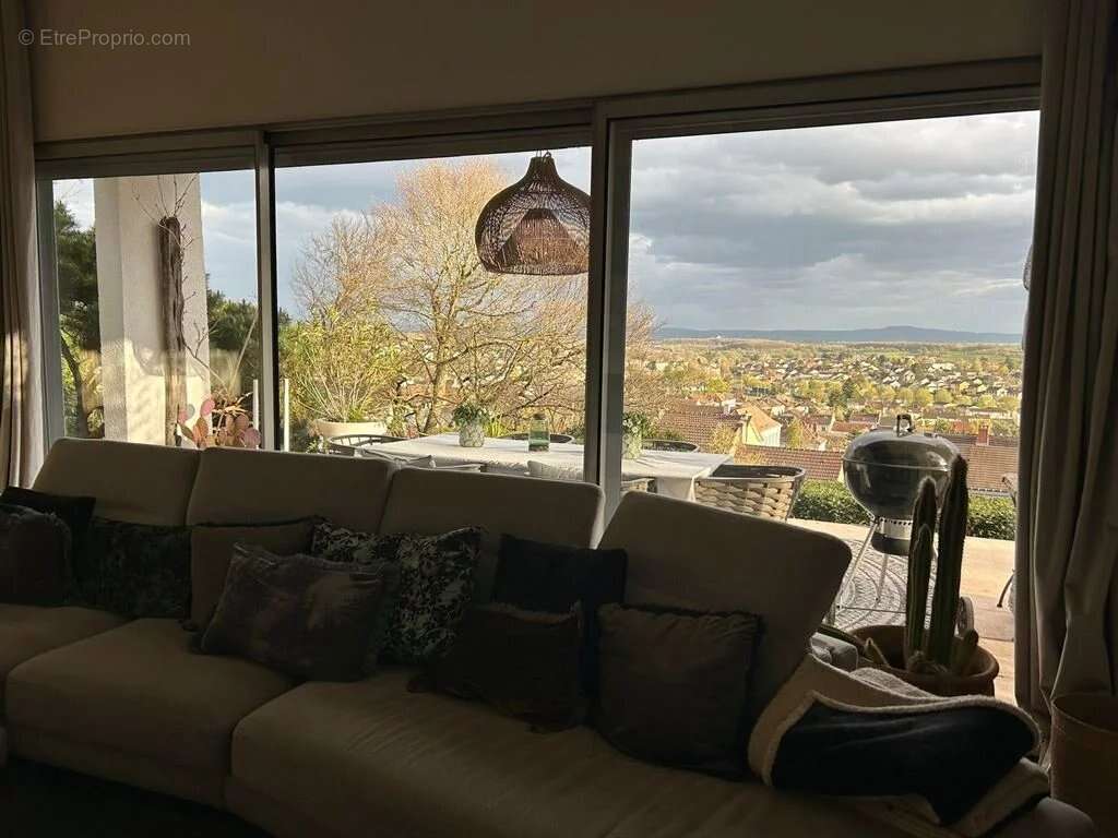 Maison à LE CREUSOT