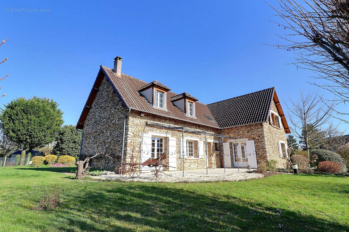 Maison familiale 8 pièces 202 m2 - photo 5