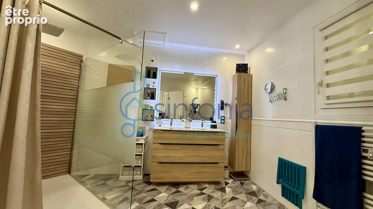 Superbe villa familiale avec piscine et espace professionnel à deux pas d’Uzès - photo 13