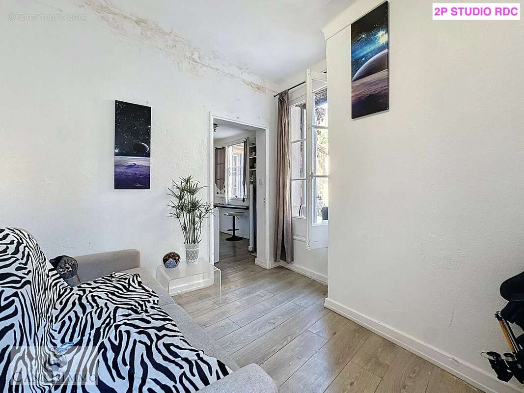 2 immeubles a renover avec piscine cannes - photo 14